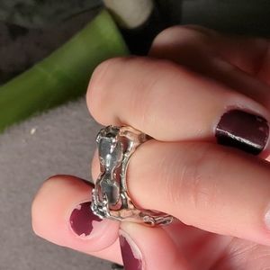 Omnia Studios Eternal Ring. Hourglass with black sand